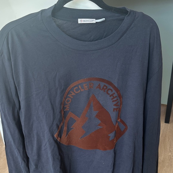 Moncler Men's Dark Gray Long Sleeve Tee - Picture 1 of 4